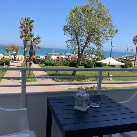 Hotel Promenade Porto Sant'Elpidio Bagian luar foto