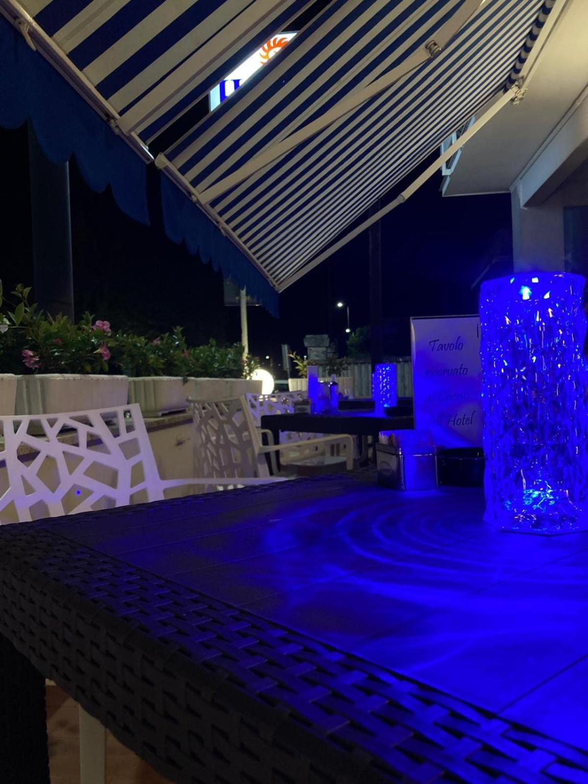 Hotel Promenade Porto Sant'Elpidio Bagian luar foto