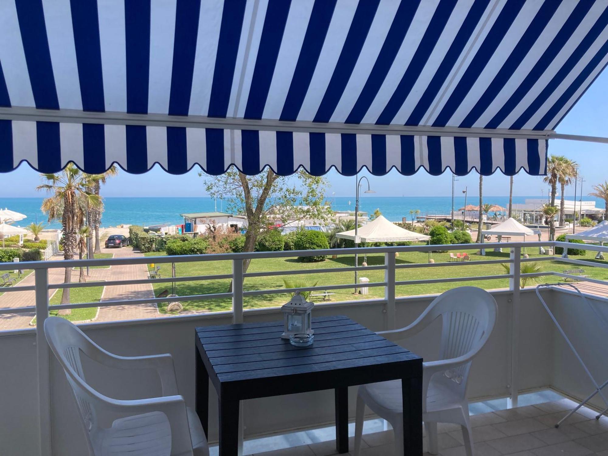 Hotel Promenade Porto Sant'Elpidio Bagian luar foto
