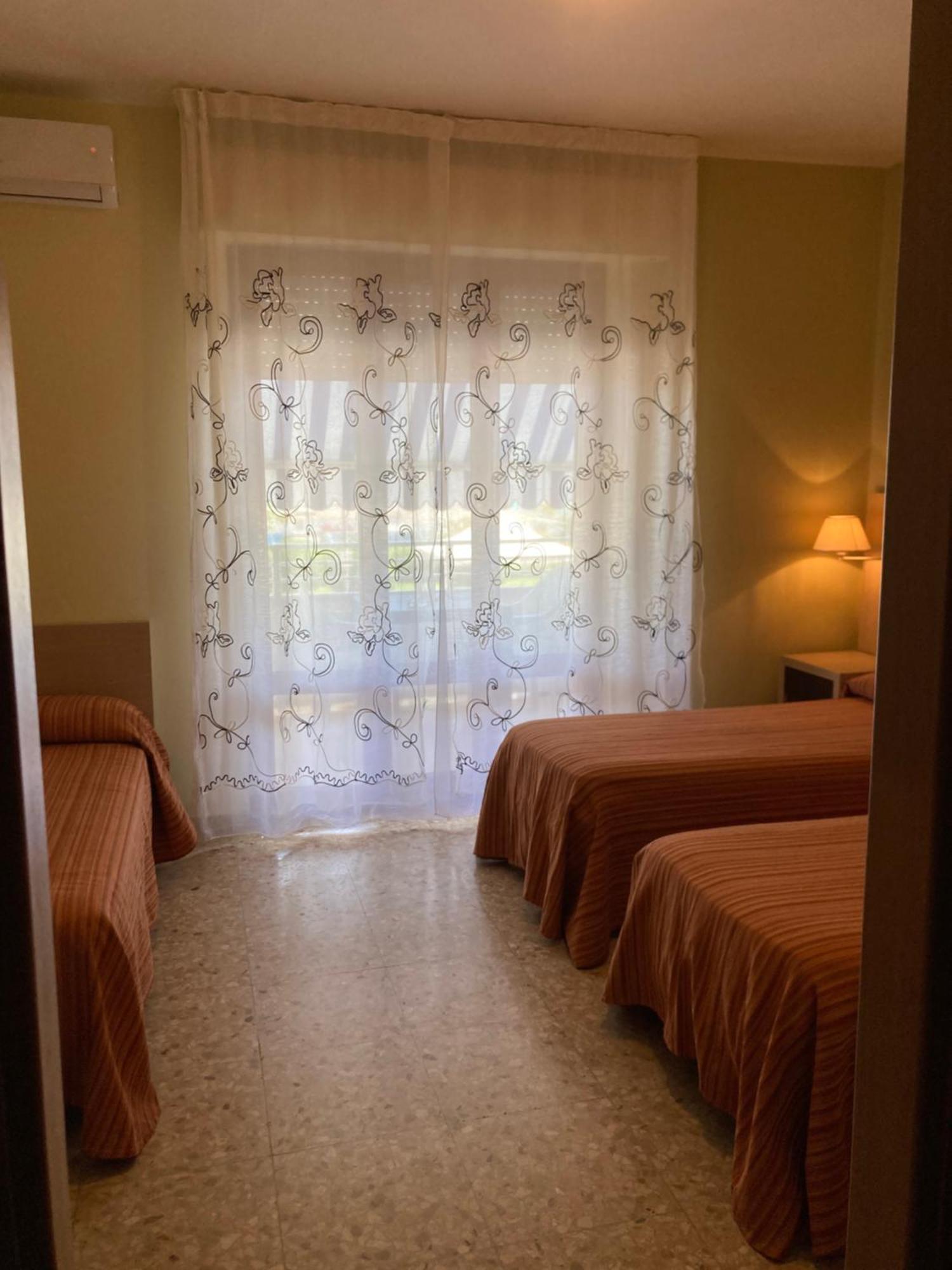 Hotel Promenade Porto Sant'Elpidio Bagian luar foto